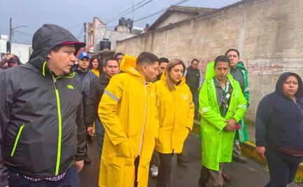 Alfa González realiza recorrido por el pueblo de Parres El Guarda tras inundaciones