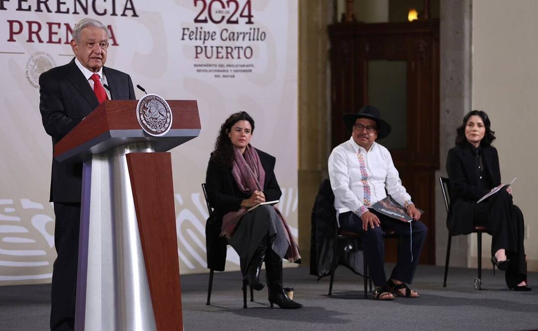 El Presidente explicó que los trabajadores están muy preocupadas porque los quieren castigar, les están pagando muy poco y viene la revisión del contrato. Foto: Berenice Fregoso / EL UNIVERSAL
