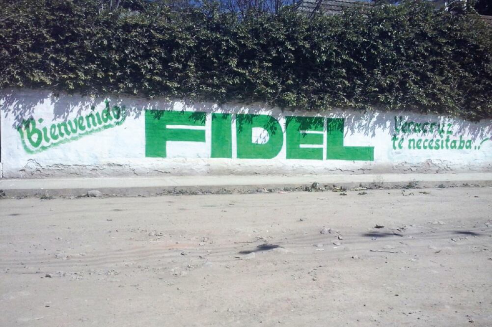 Usuarios de redes sociales denunciaron que las leyendas aparecieron en los municipios de Córdoba, Orizaba y Acultzingo (TOMADA DE REDES SOCIALES)