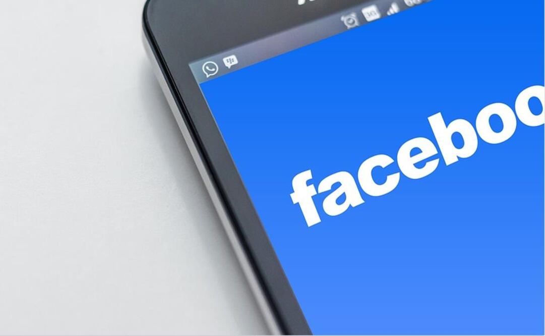 Multan a Facebook con 1.2 millones de euros en España