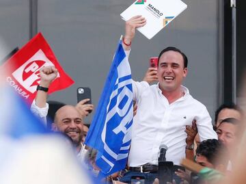 Manolo Jiménez se registra como candidato a gobernador de Coahuila por el PRI-PAN-PRD