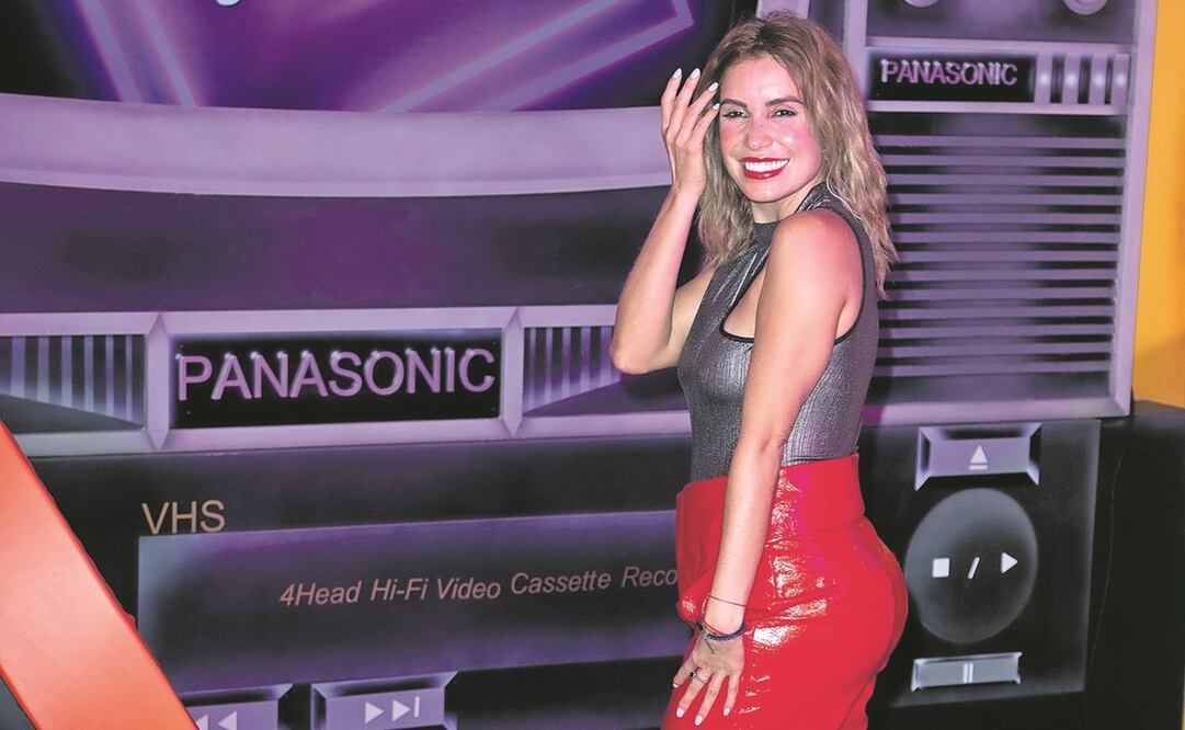 Festeja el aniversario de "Hoy" y la llegada de su primer hijo. 