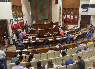 Congreso de Sinaloa avala prohibición de plásticos y unicel en el estado