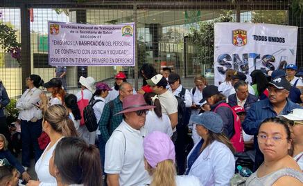 Trabajadores del Sector Salud protestan en alcaldía Benito Juárez; exigen el pago de sueldos atrasados y mejoras salariales