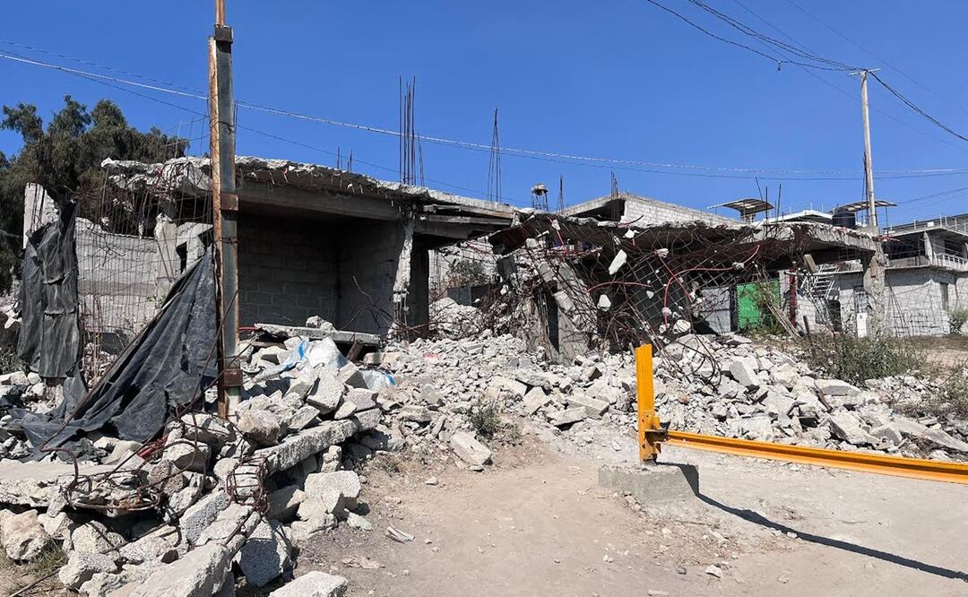 Vecinos de la colonia Fimesa III están por cumplir un año en un conflicto legal contra el gobierno municipal por la demolición de once casas. Foto: Especial