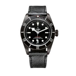 El rey del vintage celebra la oscuridad