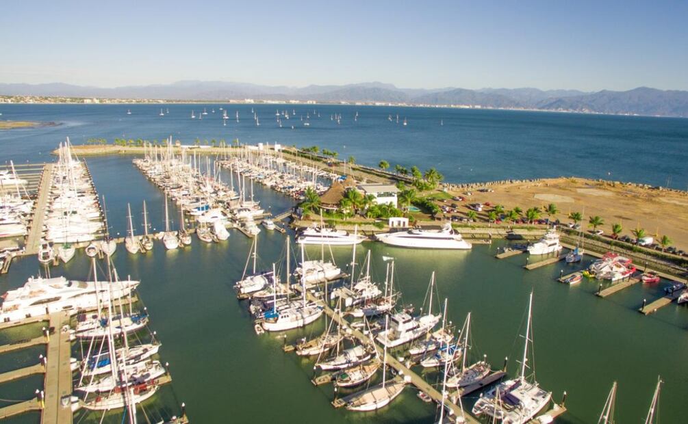 Este evento reúne a expertos, empresarios y líderes del sector bancario y financiero en Nayarit (19/04/2025). Foto: Especial