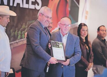 Entrega Bedolla certificados contra la deforestación