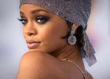 Rihanna se enfrenta a DC Comics por un nombre