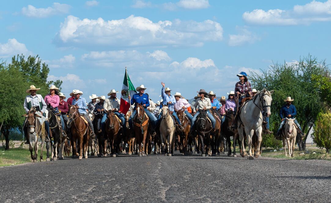 El programa suma más de 100 eventos, incluyendo el arribo y desfile de la Gran Cabalgata Villista. Foto: AH CHIHUAHUA