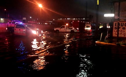 Reportan inundaciones en Ecatepec tras lluvia