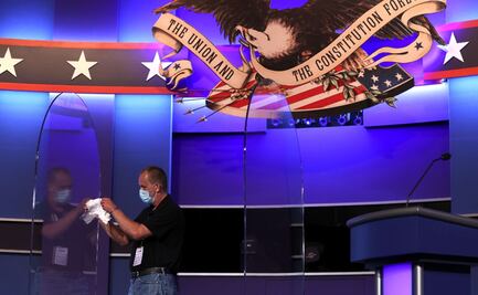 Por seguridad, mantendrán protección de plexiglás en debate entre Trump y Biden