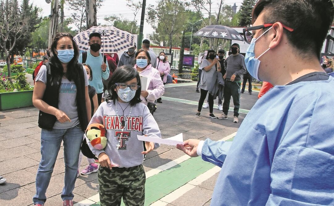 En la alcaldía Cuauhtémoc se harán jornadas de desinfección y de concientización sobre la aplicación de las medidas sanitarias en escuelas. Foto: ARCHIVO EL UNIVERSAL