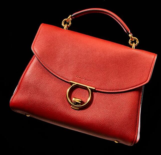 Loca por las bolsas: Vuélvete una experta con esta práctica guía