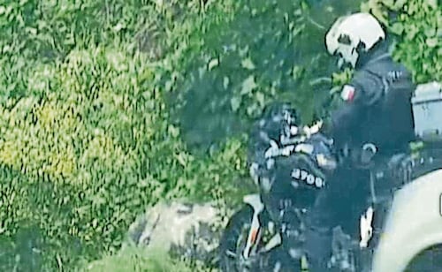 Investigan a presunto policía; no es del municipio, dicen