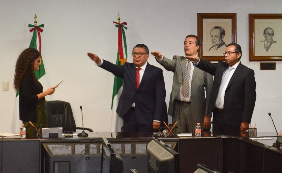 María Luisa Alcalde y Subsecretarios (Foto tomada de Twitter: @STPS_mx)