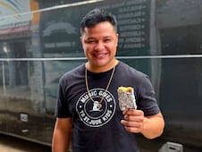 Vocalista de la Banda Los Recoditos se retira por depresión después de agredir a su esposa  