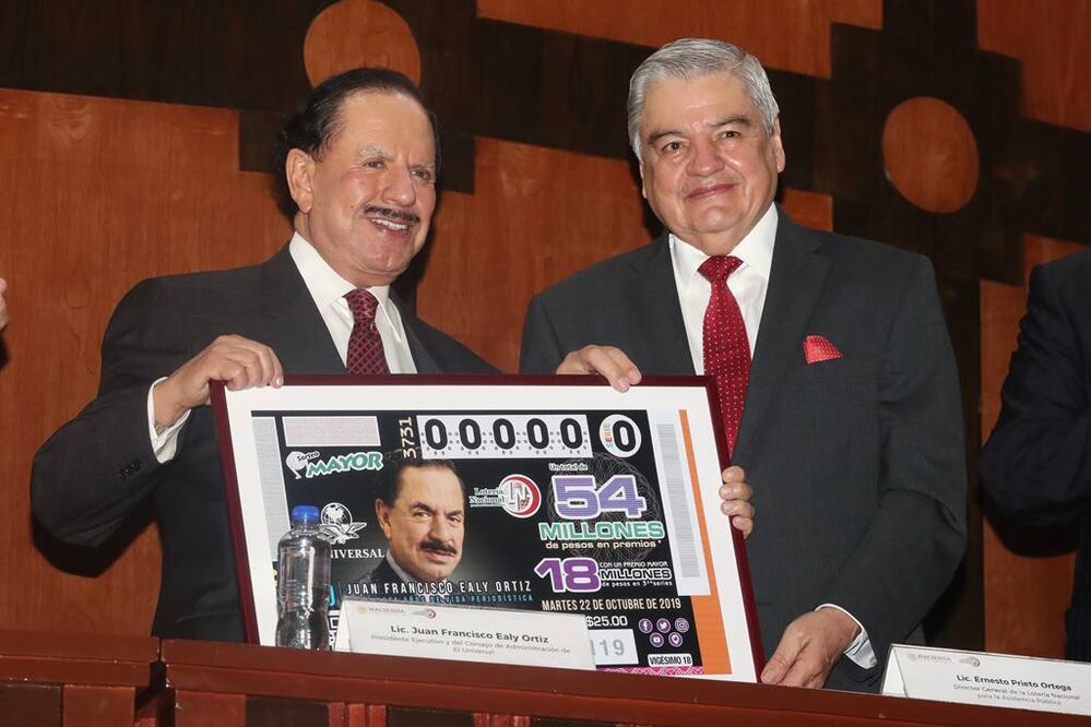 El Presidente Ejecutivo y del Consejo de Administración de EL UNIVERSAL, Licenciado Juan Francisco Ealy Ortiz, estuvo acompañado por invitados familiares durante el festejo. Foto: BERENICE FREGOSO