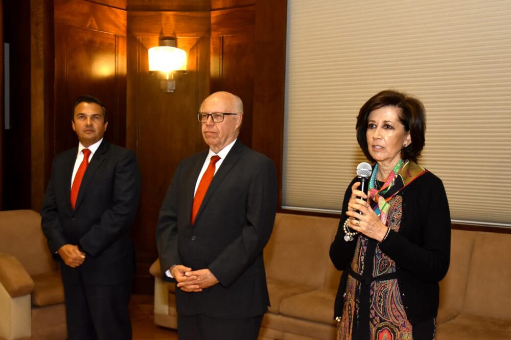  José Narro Robles, titular de la dependencia, le tomó protesta a Miguel Robles Bárcena por la salida de Marcela Velasco. Fotografía: Cortesía SSA