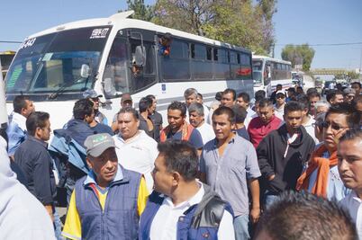 Tras estallar huelga, pelean grupos de transporte urbano
