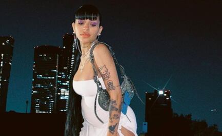 Le llueven halagos a Cazzu por nuevas fotos en las que luce su embarazo en sexy vestido