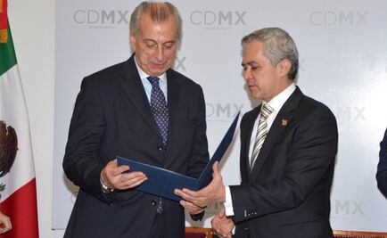 Mancera se reúne con coordinador de visita papal 