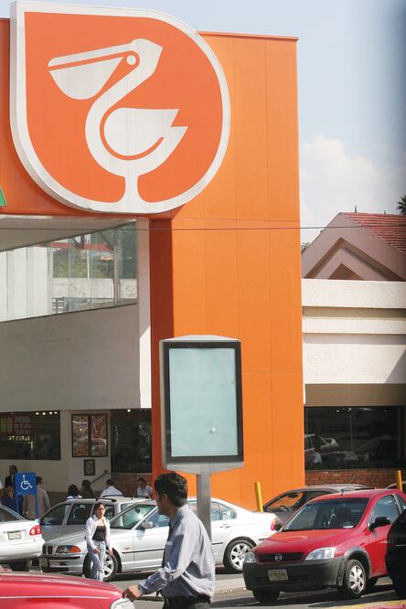 Negociación Soriana y Comercial Mexicana dejaron fuera de la transacción a 14 tiendas y desinvertirán en otras 12 (ARCHIVO EL UNIVERSAL)