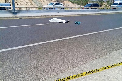 Chofer de esposa del edil de Los Cabos atropella a mujer