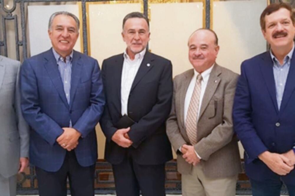 Ex gobernadores blanquiazules dialogaron acerca del futuro de Acción Nacional frente al nuevo gobierno que encabezará López Obrador. (TOMADA DE TWITTER)