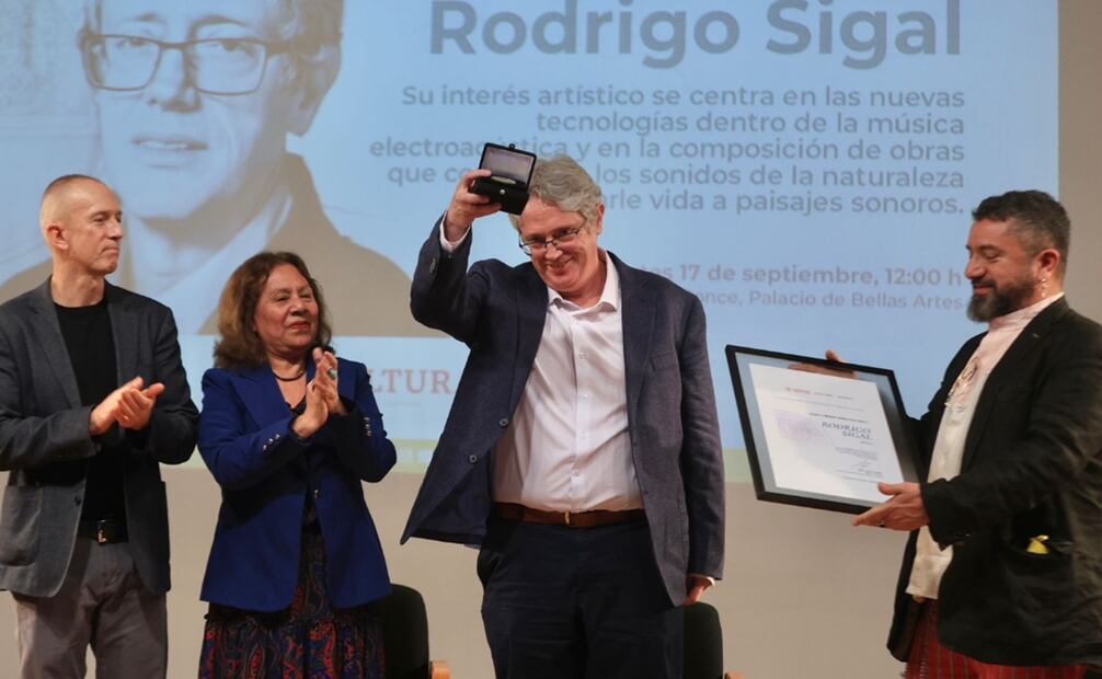 El compositor Rodrigo Sigal. Foto: Berenice Fregoso/EL UNIVERSAL.