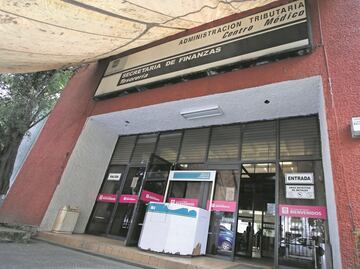 Proponen multas a quien no emplaque vehículo en CDMX