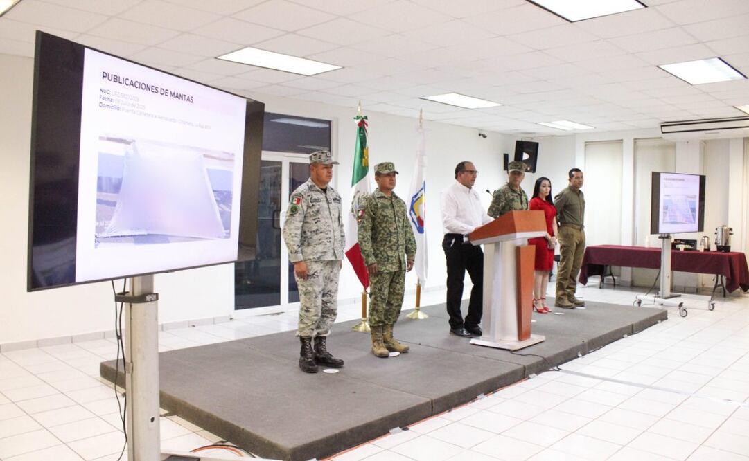 El procurador de Justicia del estado, Antonio López Rodríguez, informó que dos mantas que aparecieron los días 9 y 16 de julio en La Paz, fueron presumiblemente colocadas con la participación de un empleado de la CEB de personas. Foto: Especial.