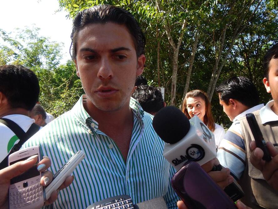 El aspirante a diputado Remberto Estrada rebasó los topes de campaña. Foto Archivo/EL UNIVERSAL