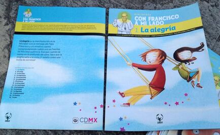 Reparten en el Centro revista sobre el Papa