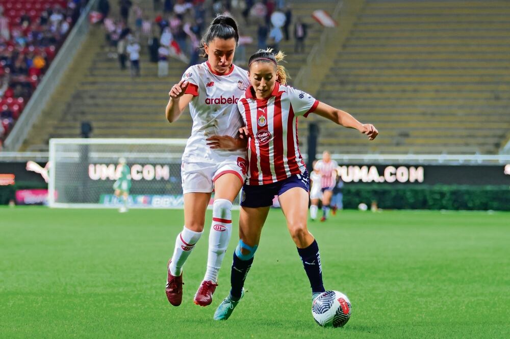 La Liga de mujeres todavía recibe recursos de lo que generan ellos. Foto: Imago7