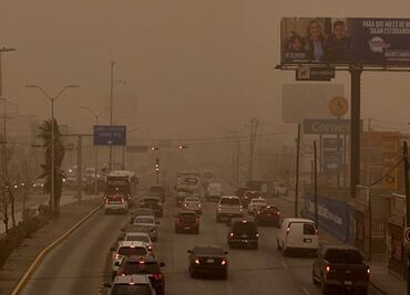 FOTOS: Inusual tormenta de arena cubre Ciudad Juárez; autoridades cerraron tramos carreteros