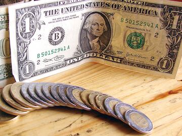 Peso se aprecia frente al dólar pese a amenazas arancelarias al cobre; así cerró la moneda mexicana este 8 de julio