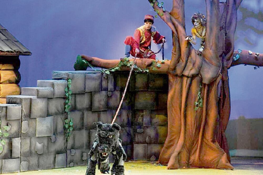 En la trama, Pedro se hace amigo de un pájaro, un pato y un gato. / FOTOS: FACEBOOK