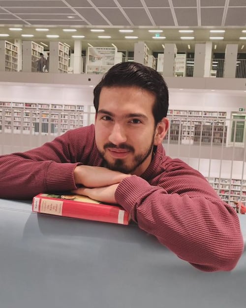 Antiguas eras, nuevas editoriales. Reseña de tres libros que desafían formatos