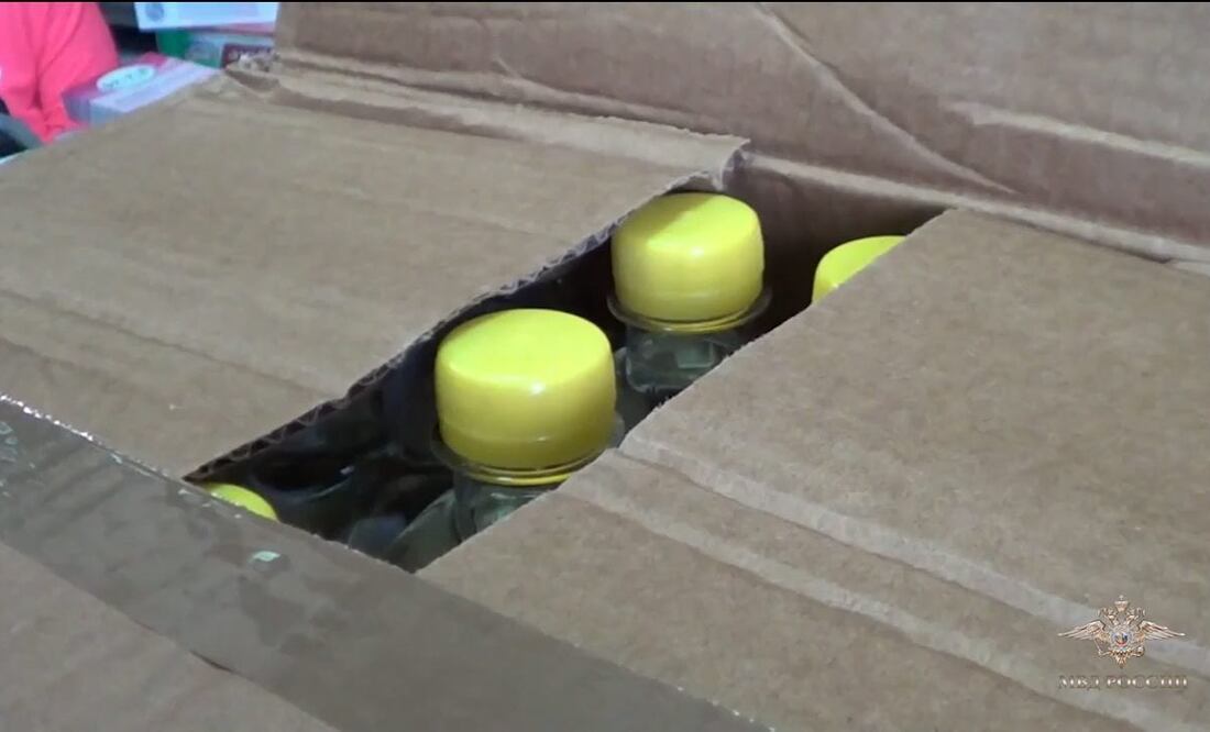 Las etiquetas de los frascos de loción advertían que su contenido no era apto para ser ingerido, pero decían que el producto contenía alcohol etílico en lugar de metanol (Foto: EFE)