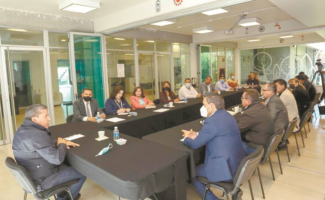 Integrantes de la sección 58 del SNTE tienen diálogos con el nuevo gobierno del estado para solucionar la falta de pagos. Foto: Tomada de Twitter.