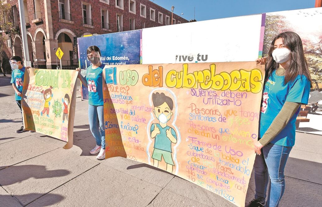 No faltarán vacunas contra el Covid-19 para los mexicanos, prometió el presidente Andrés Manuel López Obrador en el estudio de su casa de Tlalpan en un mensaje; dijo que quienes quieran serán inmunizados. Foto: CUARTOSCURO