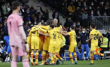 Barcelona humilla al Real Madrid y se pasea por el Santiago Bernabéu 