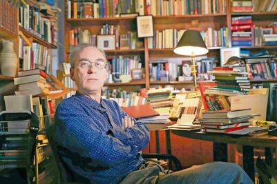 Esto es un acontecimiento: Eduardo Milán comenta El crítico sin estatua de Christopher Domínguez 