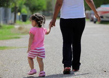 Trump va de nuevo contra ciudadanía por nacimiento en EU; busca eliminar derecho a hijos de indocumentados
