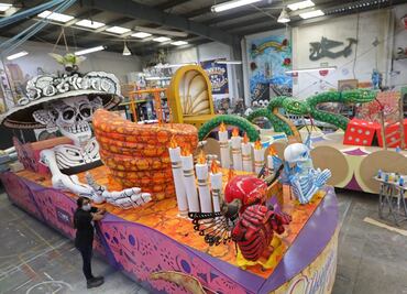El detrás de escena del desfile de Día de Muertos de la CDMX