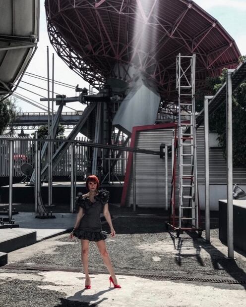 Y la peor vestida de la semana es… Michelle Vieth y su atuendo de holanes