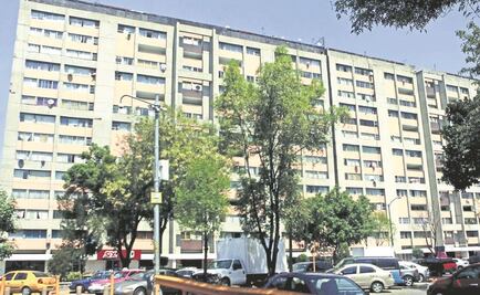 Reportan vecinos que no hay luz en Tlatelolco
