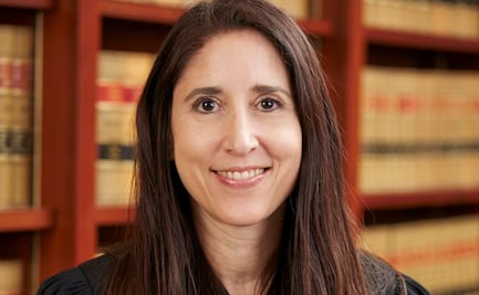 Jueza hija de mexicanos es nominada a ocupar un lugar en la Corte Suprema de California