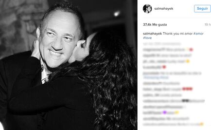 Salma Hayek celebra su amor y dice "Viva México"
